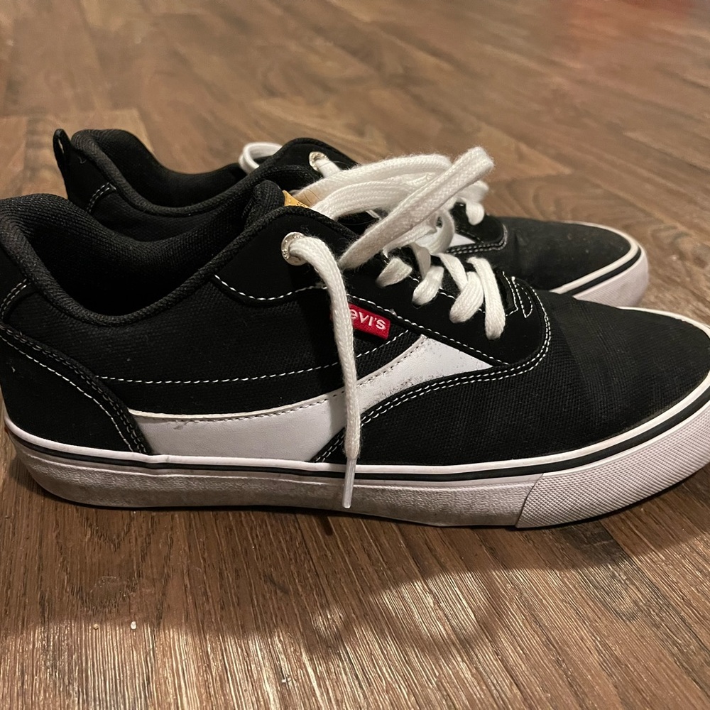 Levi shoes